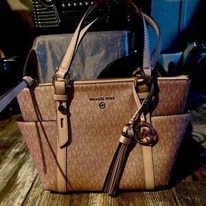 Michael Kors Tote NWOT